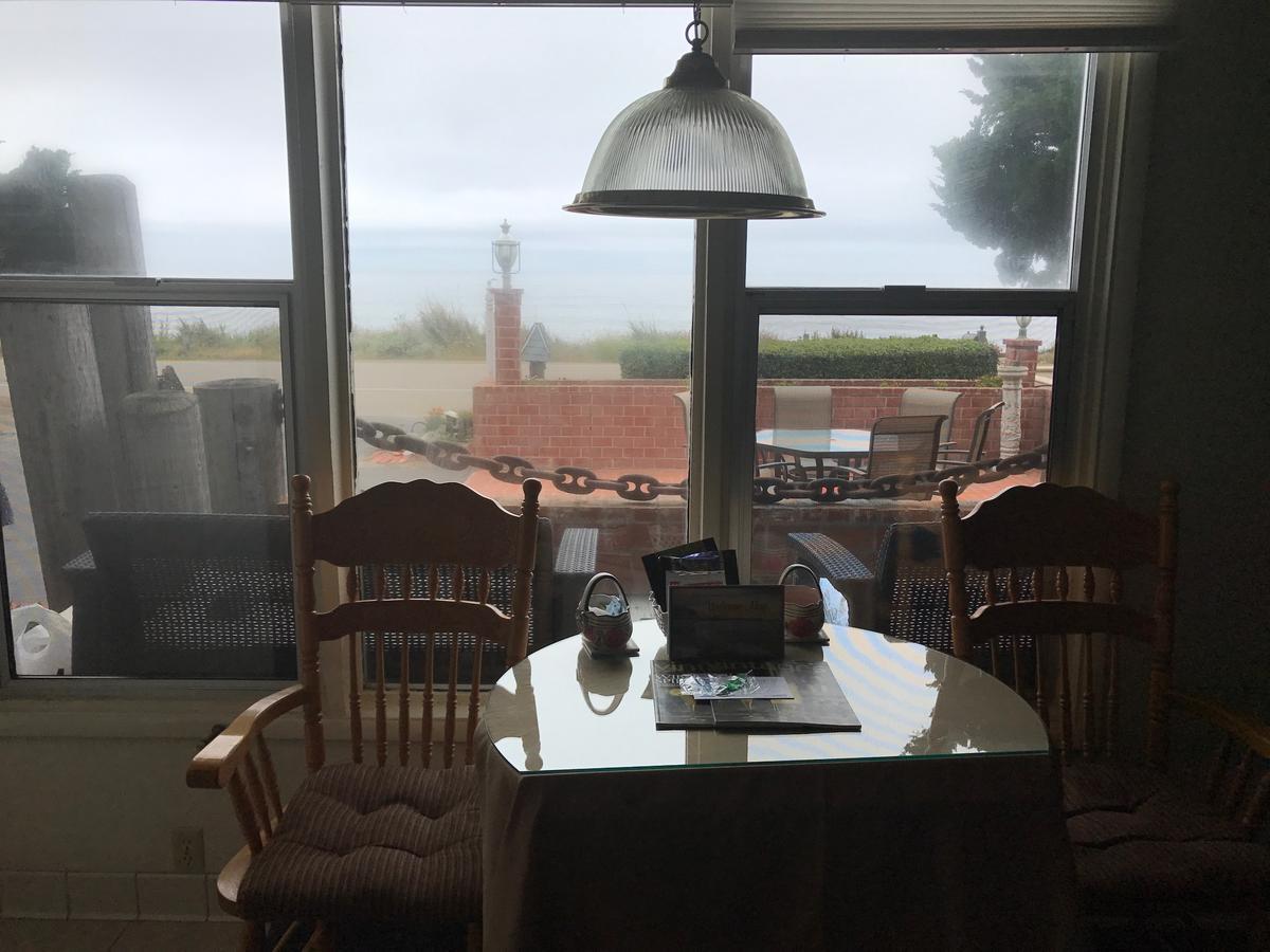 Captain'S Cove Inn Cambria Exterior foto